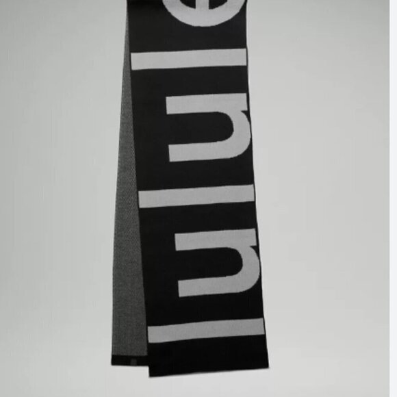 NWT Lululemon Wool-Blend Knit Logo Scarf - Picture 2 of 6